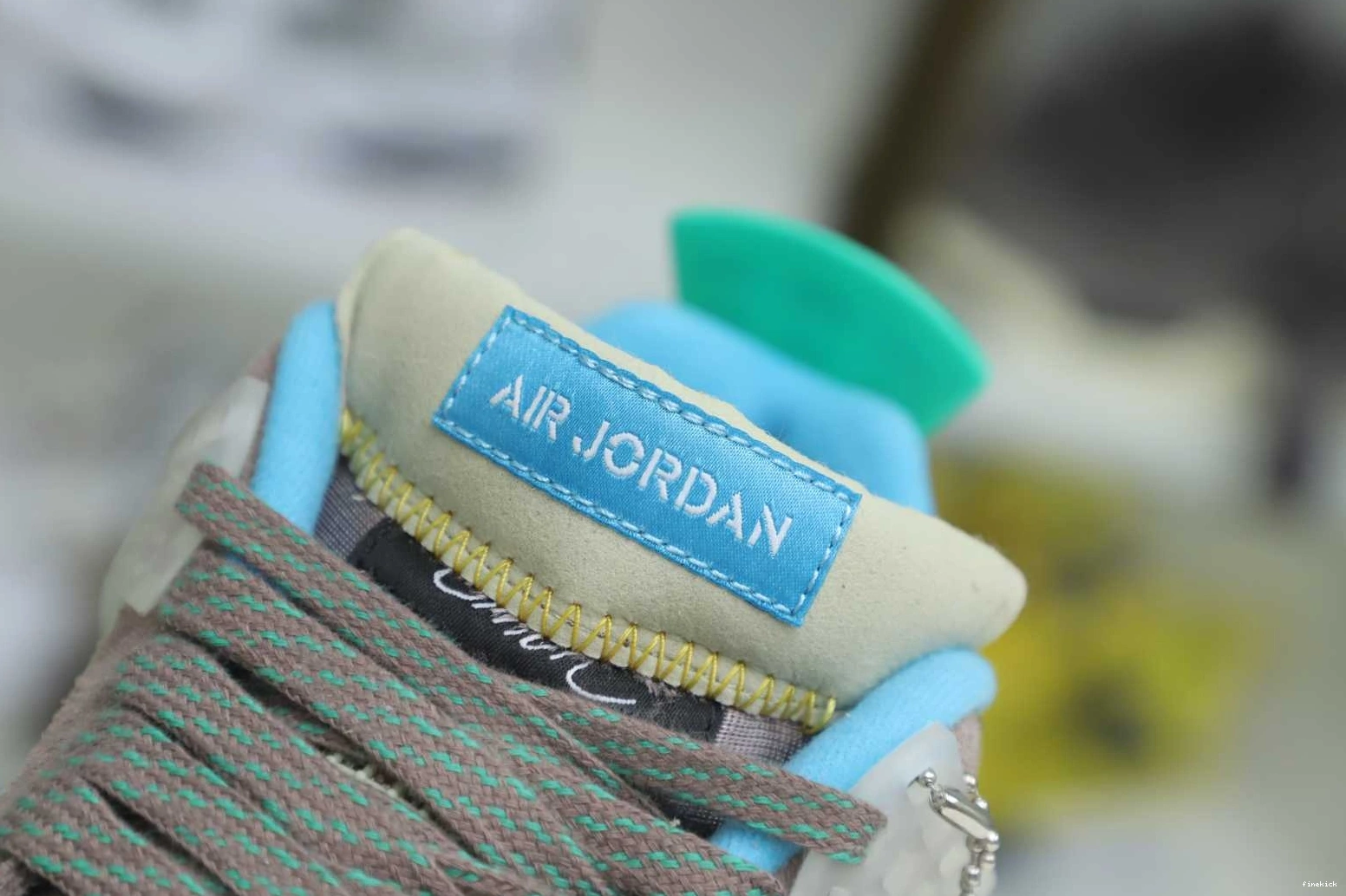 UNION RETRO 4 X 'TAUPE JORDAN HAZE' AIR LA 1210